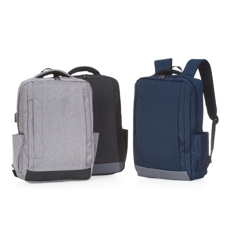 Mochila de Nylon USB com Compartimento Notebook