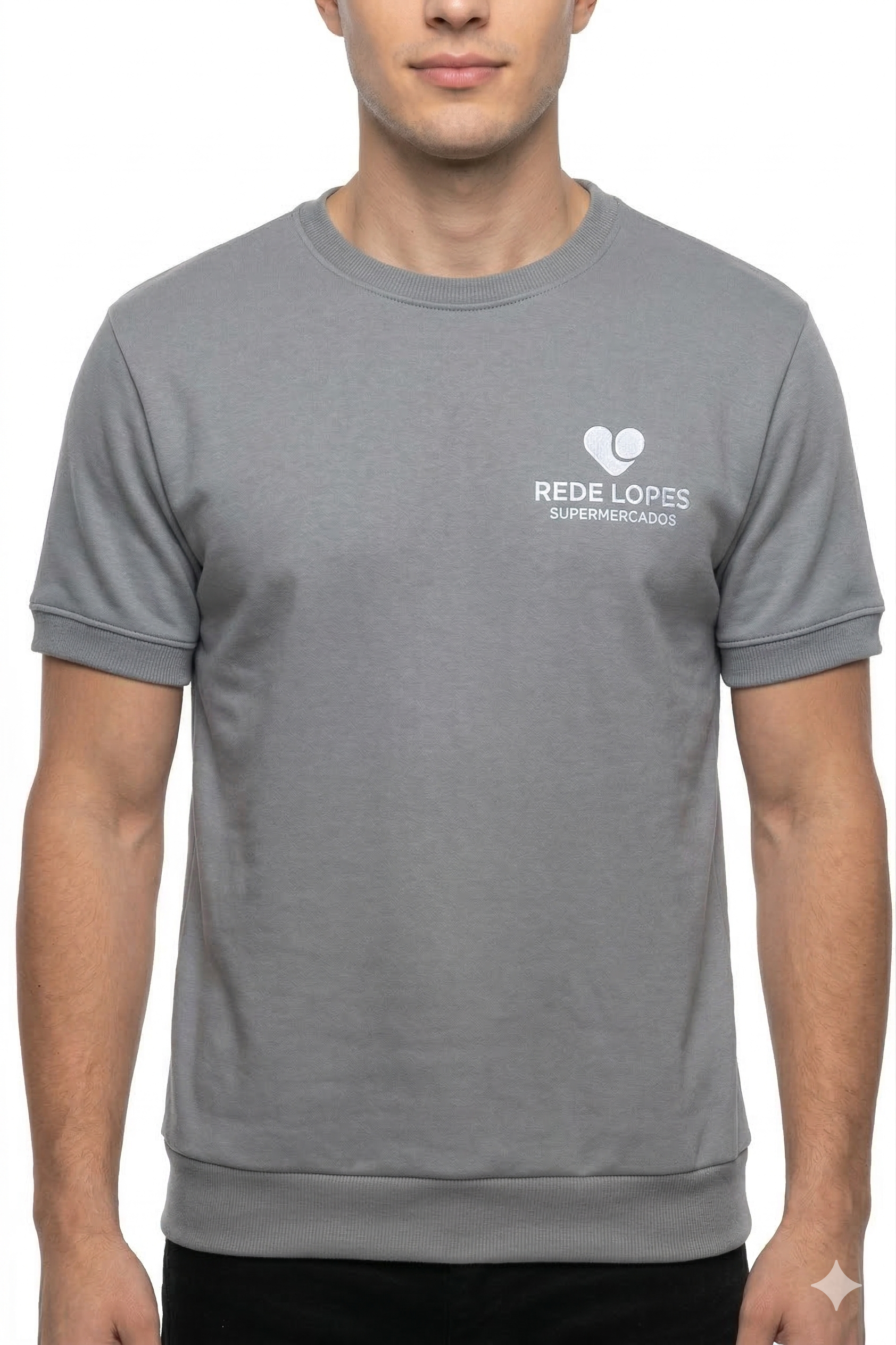 Camiseta (Detalhe golas e mangas)